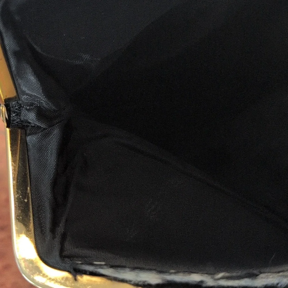 Vintage Black Small Frame Clutch Kiss Lock Gold Hardware Lined Purse DAMAGE